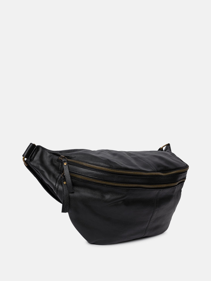 RE:DESIGNED EST 2003 Jina Bumbag Black