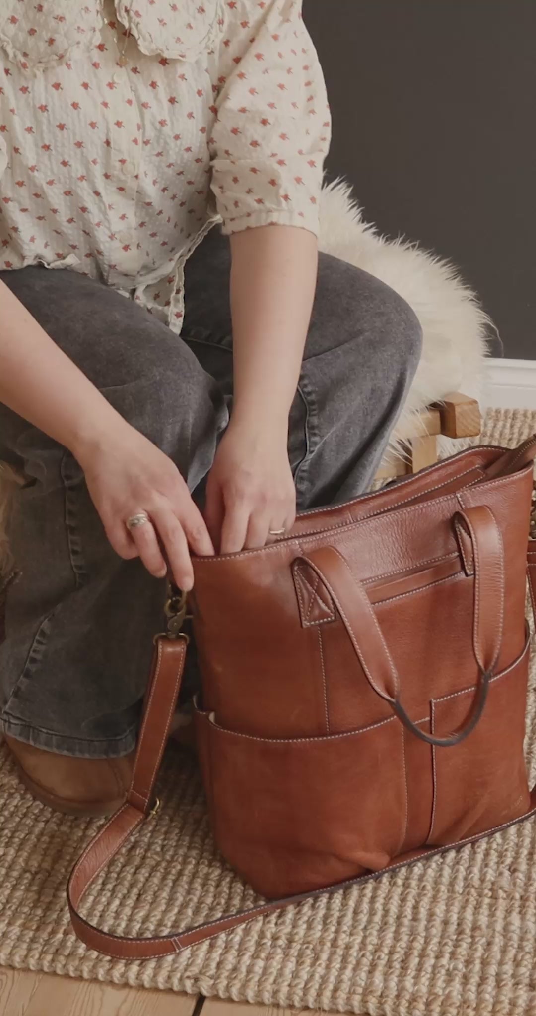 PROJECT Project 25 Shoulder bag Walnut